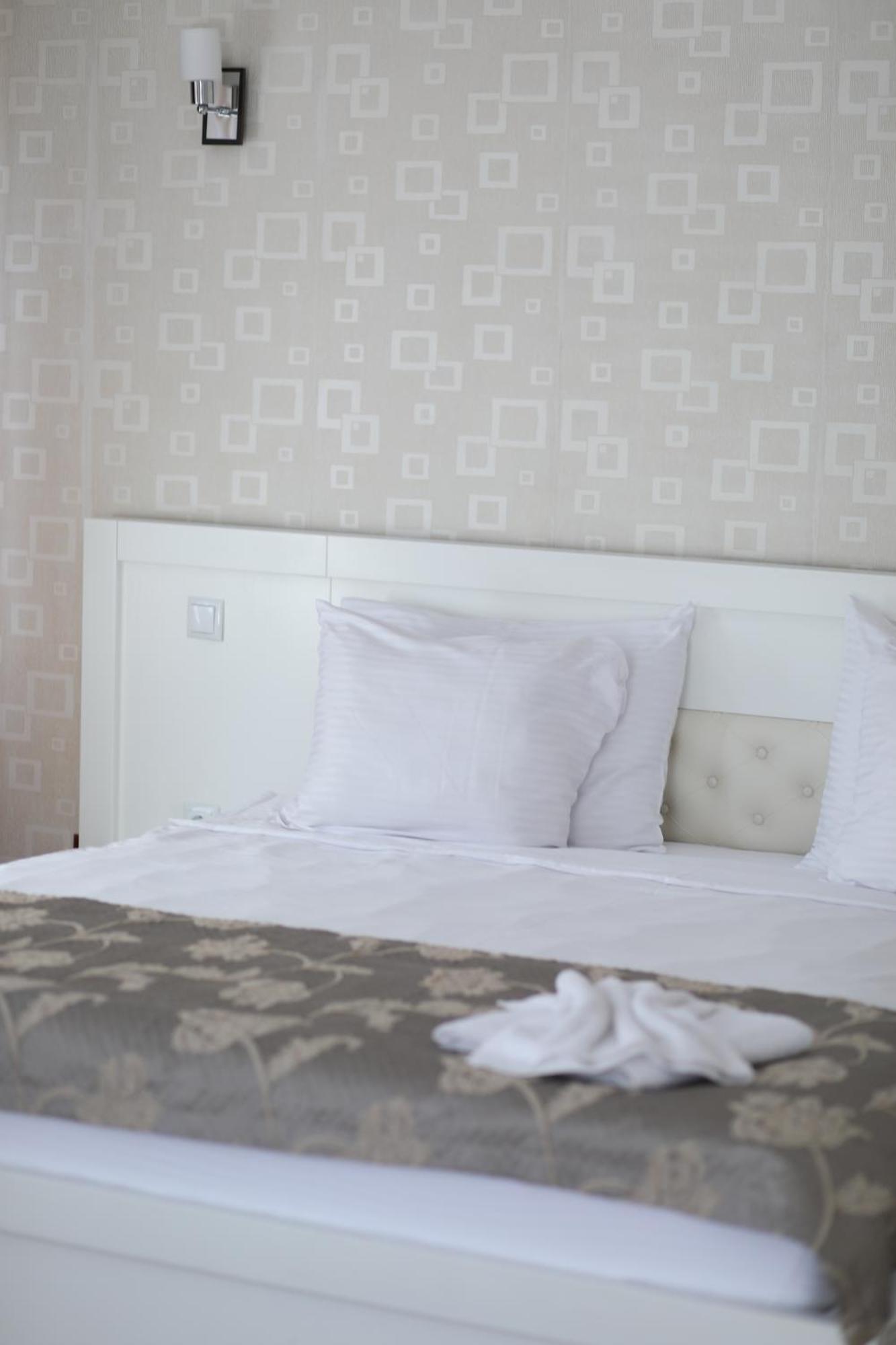Bruti Hotel Prizren Exterior foto