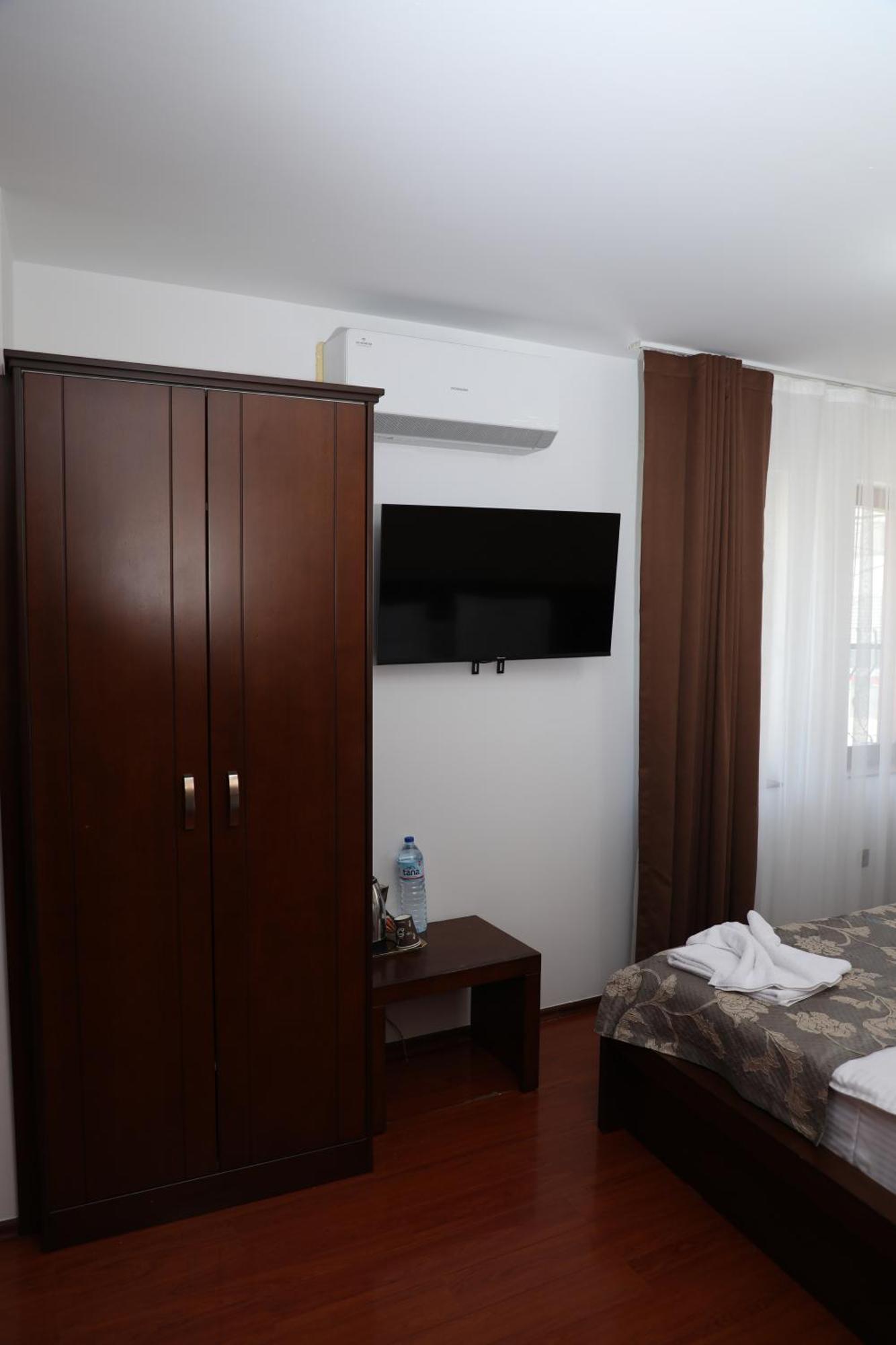 Bruti Hotel Prizren Exterior foto