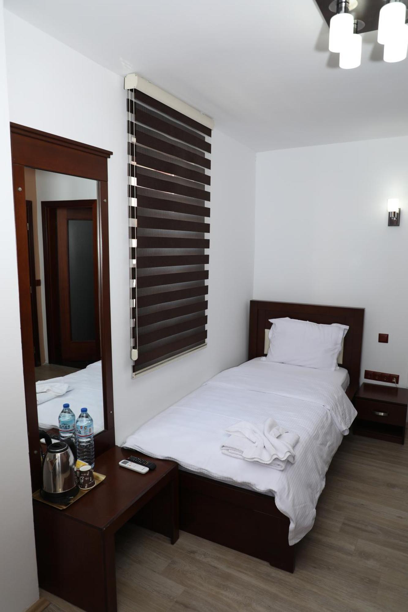 Bruti Hotel Prizren Exterior foto