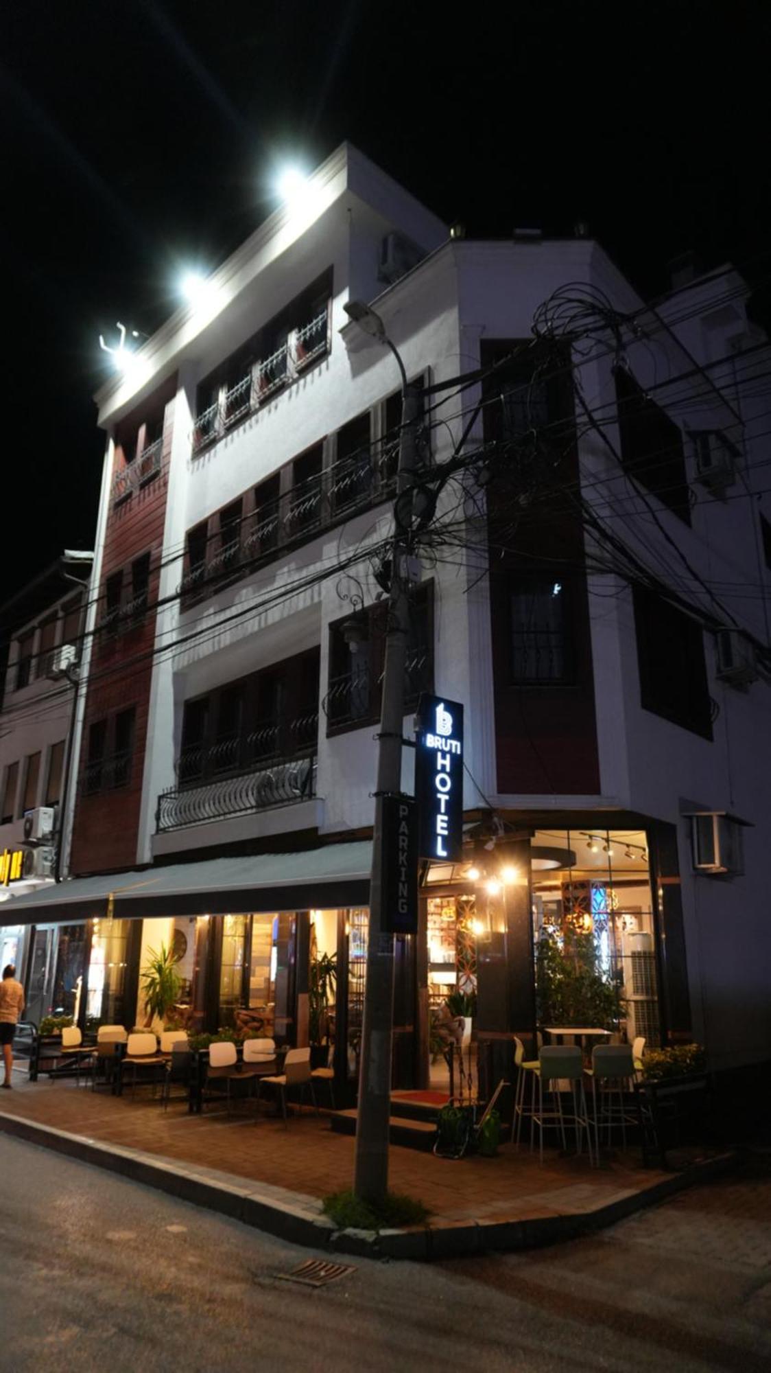 Bruti Hotel Prizren Exterior foto